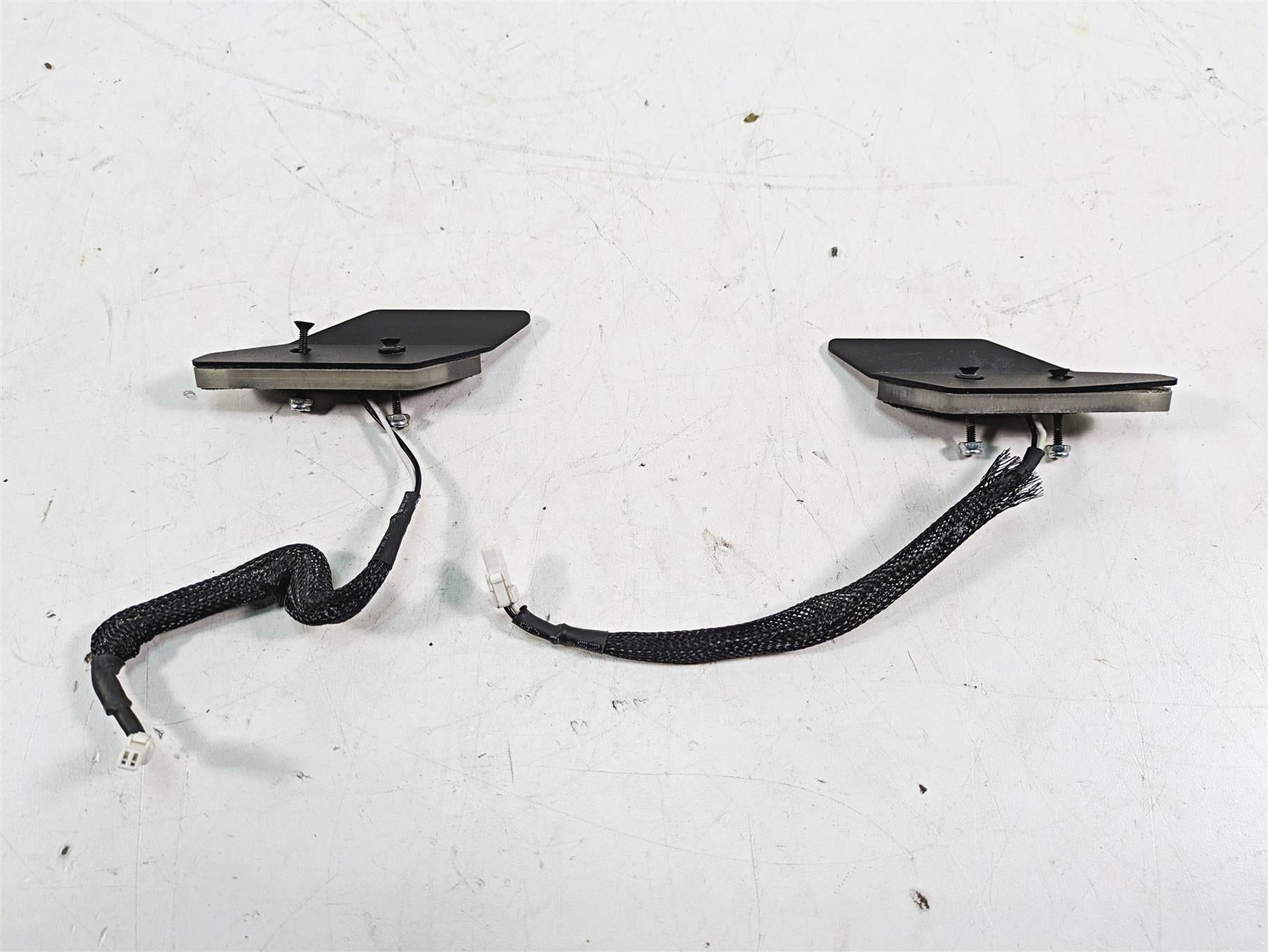 2016 Ducati Panigale 1299 S Nrc Mirror Block Off Turn Signals - Read 1299-MBO-B {{ shop.shopifyCountryName }} - Mototech271