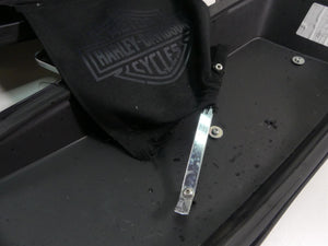 2004 Harley FLHTC SE CVO Electra Glide Right Saddle Bag Saddle Bag 90906-04
