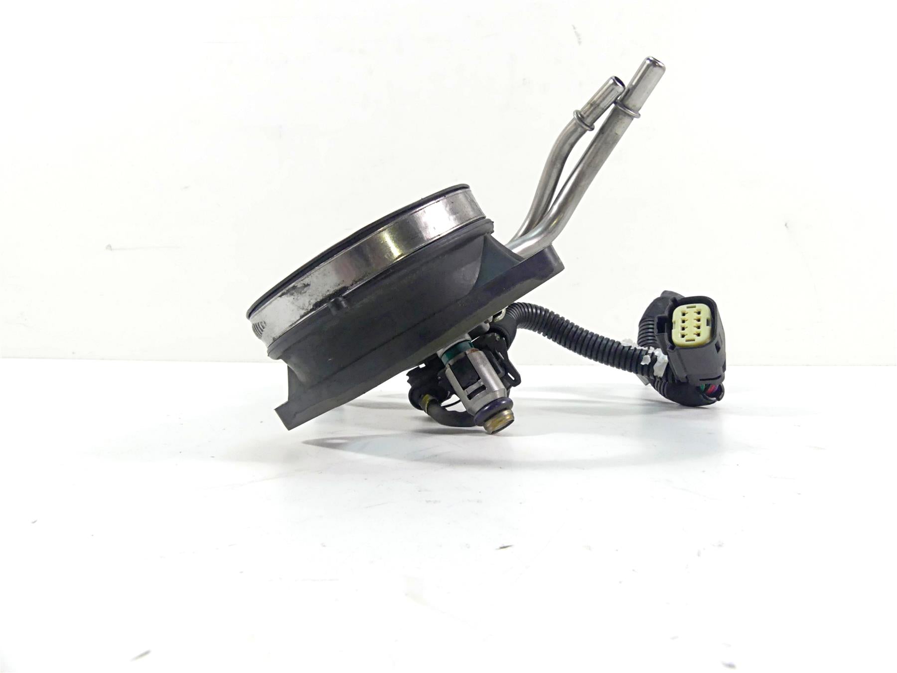 2013 Harley VRSCF Muscle Vrod Fuel Gas Petrol Injectors Set 27662-01B 27665-01A {{ shop.shopifyCountryName }} - Mototech271