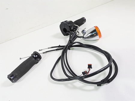 2014 Harley FXDF Dyna Fat Bob Right Hand Control Switch & Blinker 72944-12 {{ shop.shopifyCountryName }} - Mototech271
