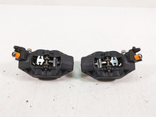 Load image into Gallery viewer, 2007 BMW R1200GS K255 Adv Brembo Front Brake Caliper Set 34117711438 34117711439 | Mototech271

