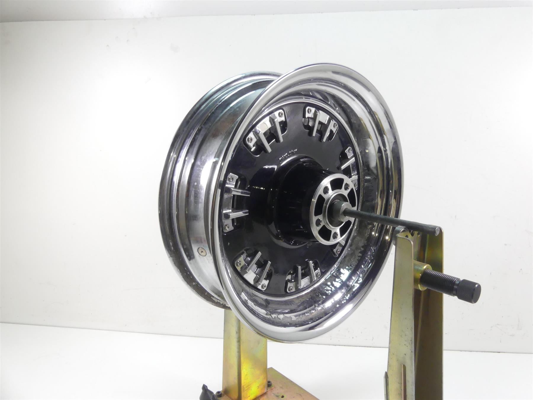 2009 Harley Dyna FXDF SE CVO Fat Bob Rear Wheel Rim 16x5 43268-09 {{ shop.shopifyCountryName }} - Mototech271