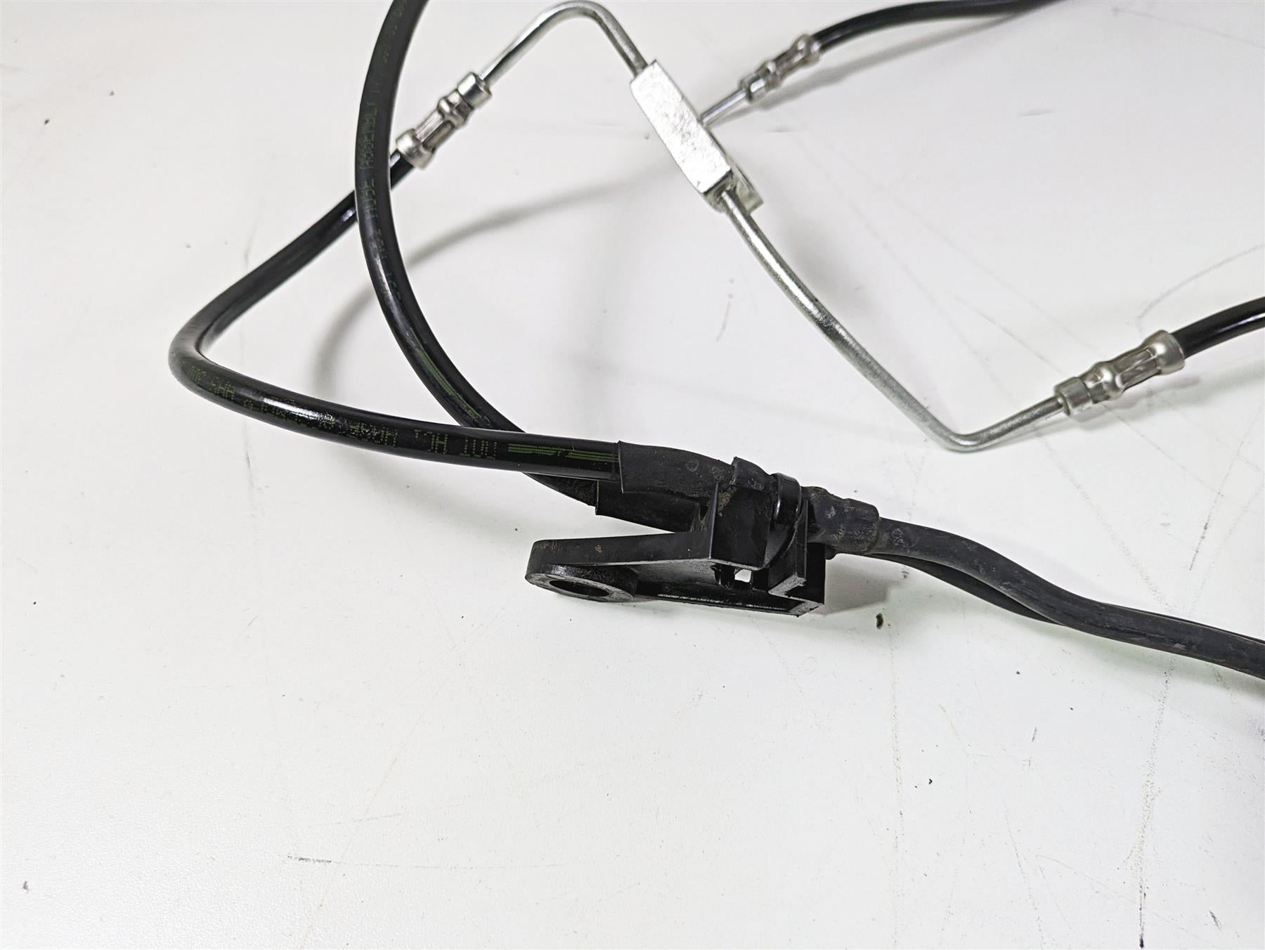 2008 Harley Touring FLHTCU E-Glide 105TH Front Abs Brake Lines 41679-08 40612-08 {{ shop.shopifyCountryName }} - Mototech271