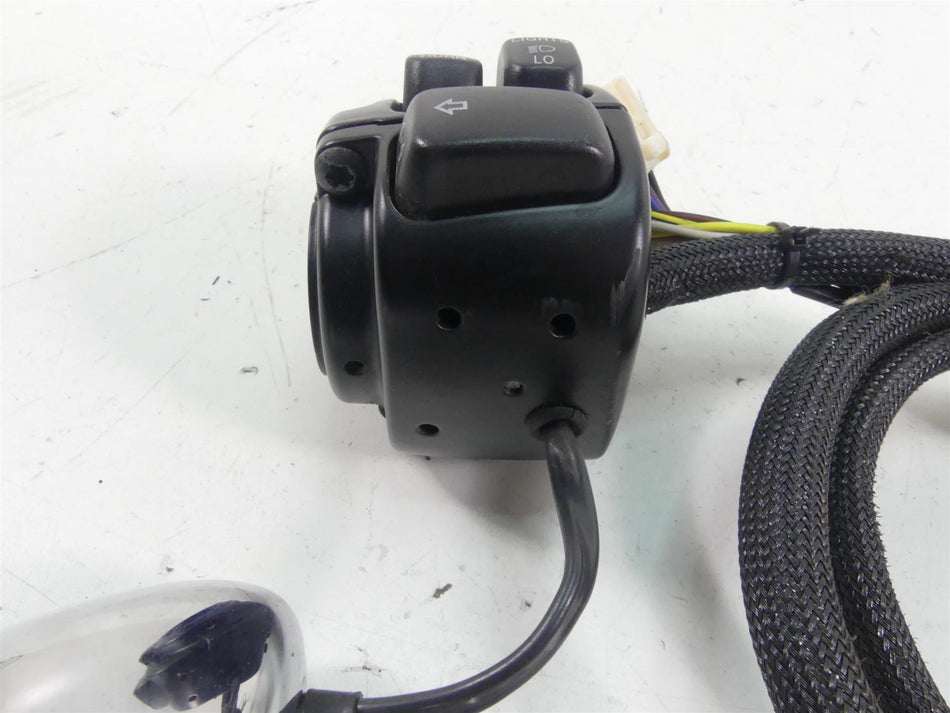 2010 Harley FXDWG Dyna Wide Glide Left Hand Control Switch & Blinker 71682-06A {{ shop.shopifyCountryName }} - Mototech271