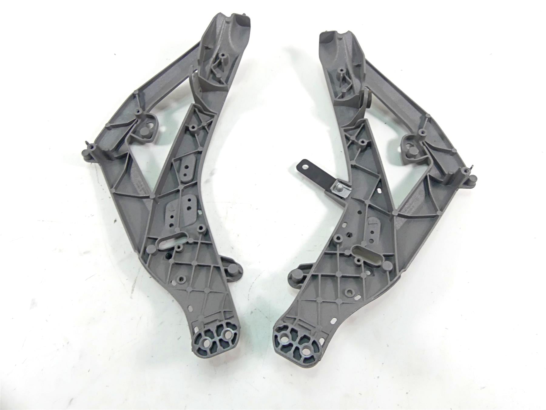 2016 BMW R1200GS Adv K51 Front Left Right Side Stay Set 46638528673 46638528674 {{ shop.shopifyCountryName }} - Mototech271