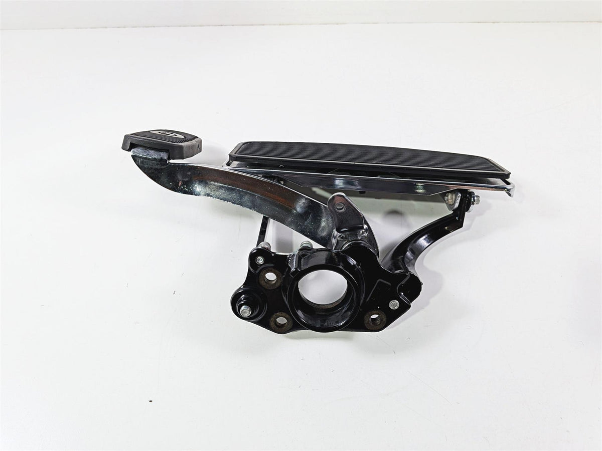 2018 Harley Touring FLHTCU Electra Glide Right Rider Floor Board 50621-06-Mototech271