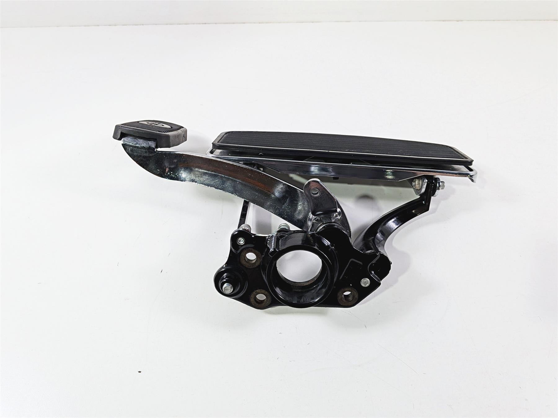 2018 Harley Touring FLHTCU Electra Glide Right Rider Floor Board 50621-06-Mototech271