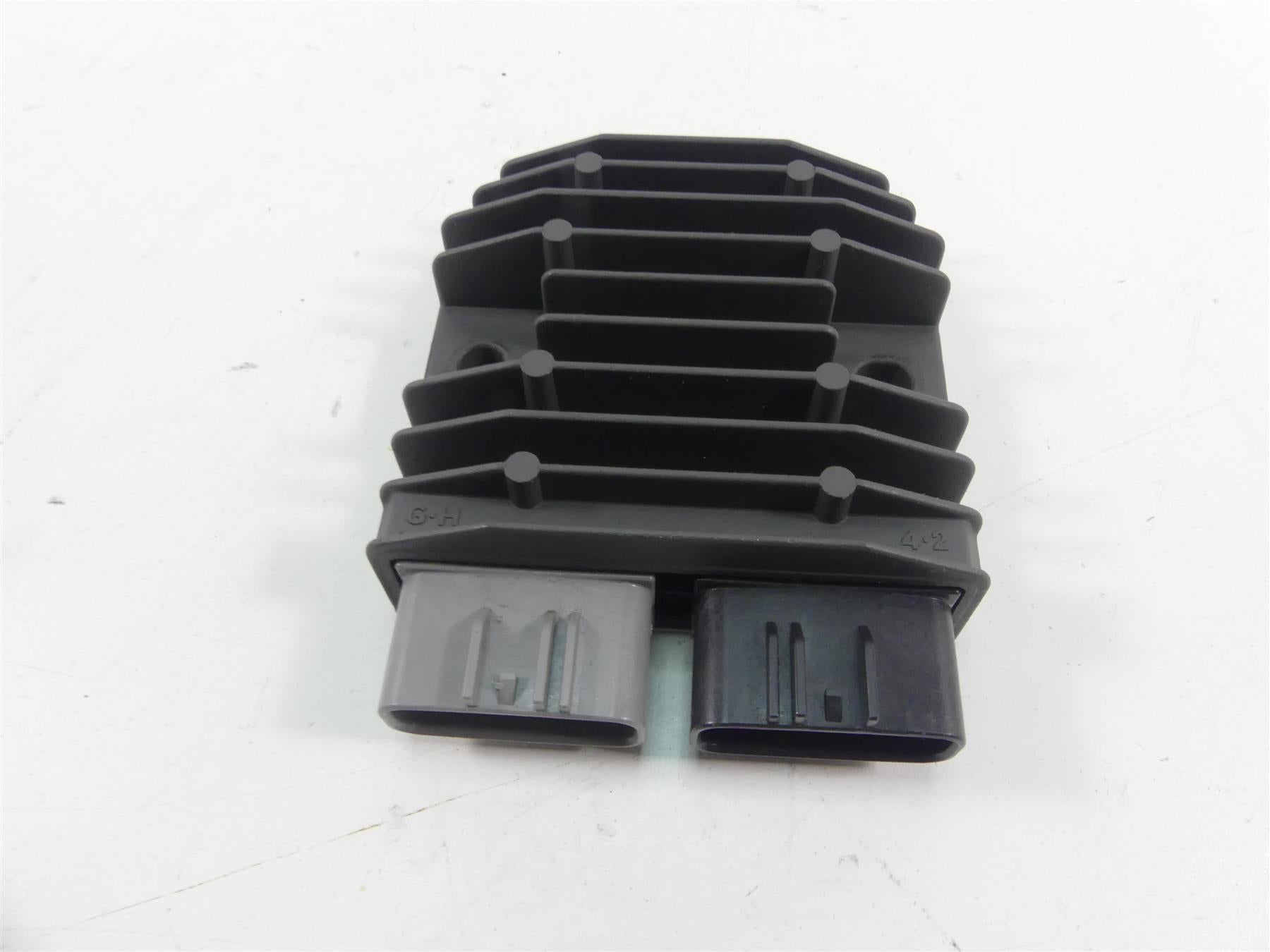 2022 Indian FTR1200 S Rectifier Voltage Regulator SH775BA 4012941 {{ shop.shopifyCountryName }} - Mototech271