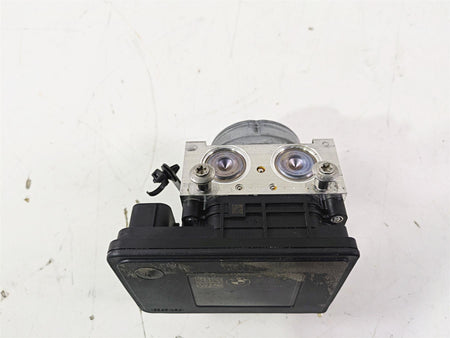2017 BMW S1000RR K46 Abs Brake Pump Module Unit 34518561705 34518566956 34519444398 {{ shop.shopifyCountryName }} - Mototech271