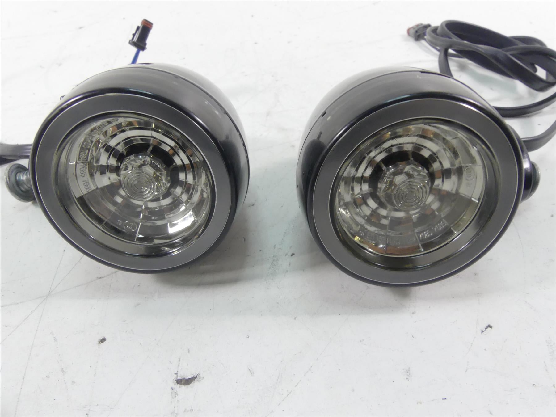 2019 Harley Softail FXBB Street Bob Rear Led Signature Turn Signal Set 67801184 {{ shop.shopifyCountryName }} - Mototech271