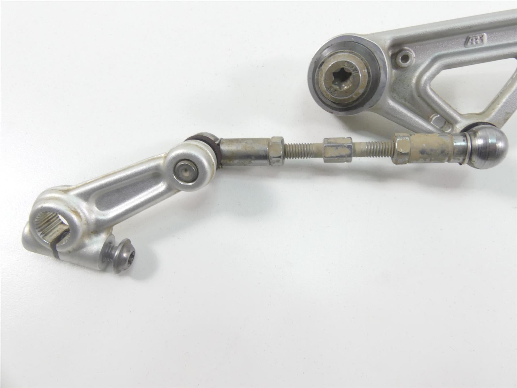 2019 BMW R1250GS K50 Shift Lever Pedal & Linkage 23418526730 {{ shop.shopifyCountryName }} - Mototech271
