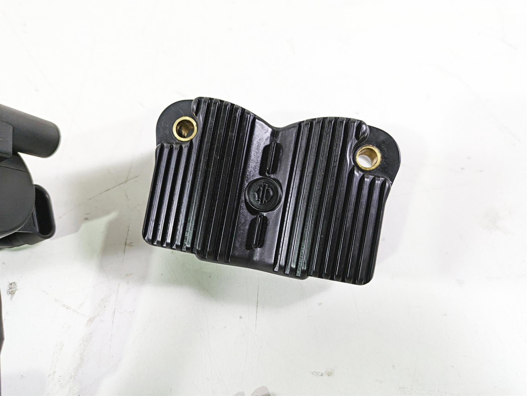 2012 Harley FLD Dyna Switchback Delphi Ignition Coil Wire Plugs 31696-07A {{ shop.shopifyCountryName }} - Mototech271