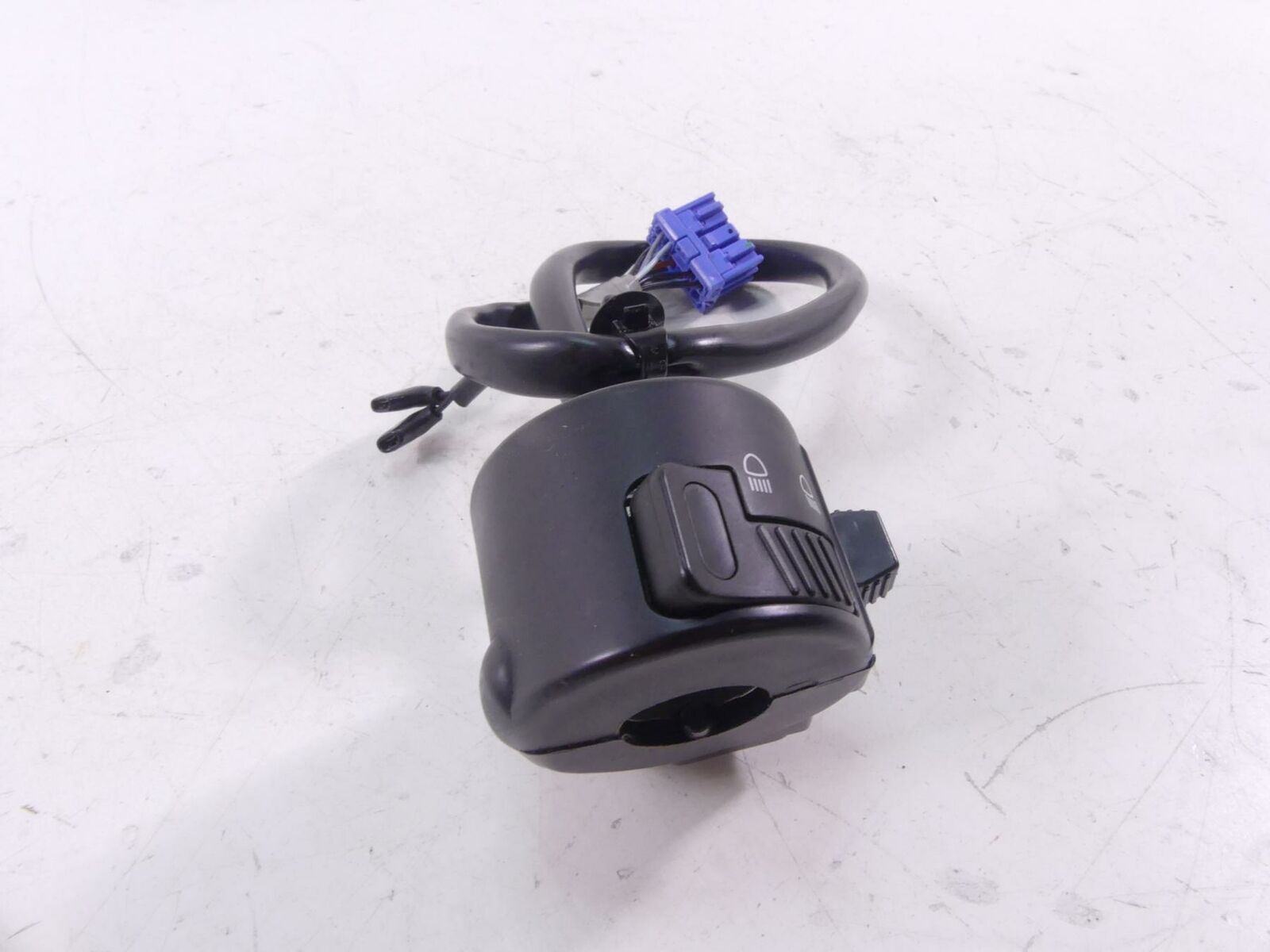 2014 Honda CBR1000 SP Fireblade Left Hand Light Control Switch 35200-MGP-A91 {{ shop.shopifyCountryName }} - Mototech271