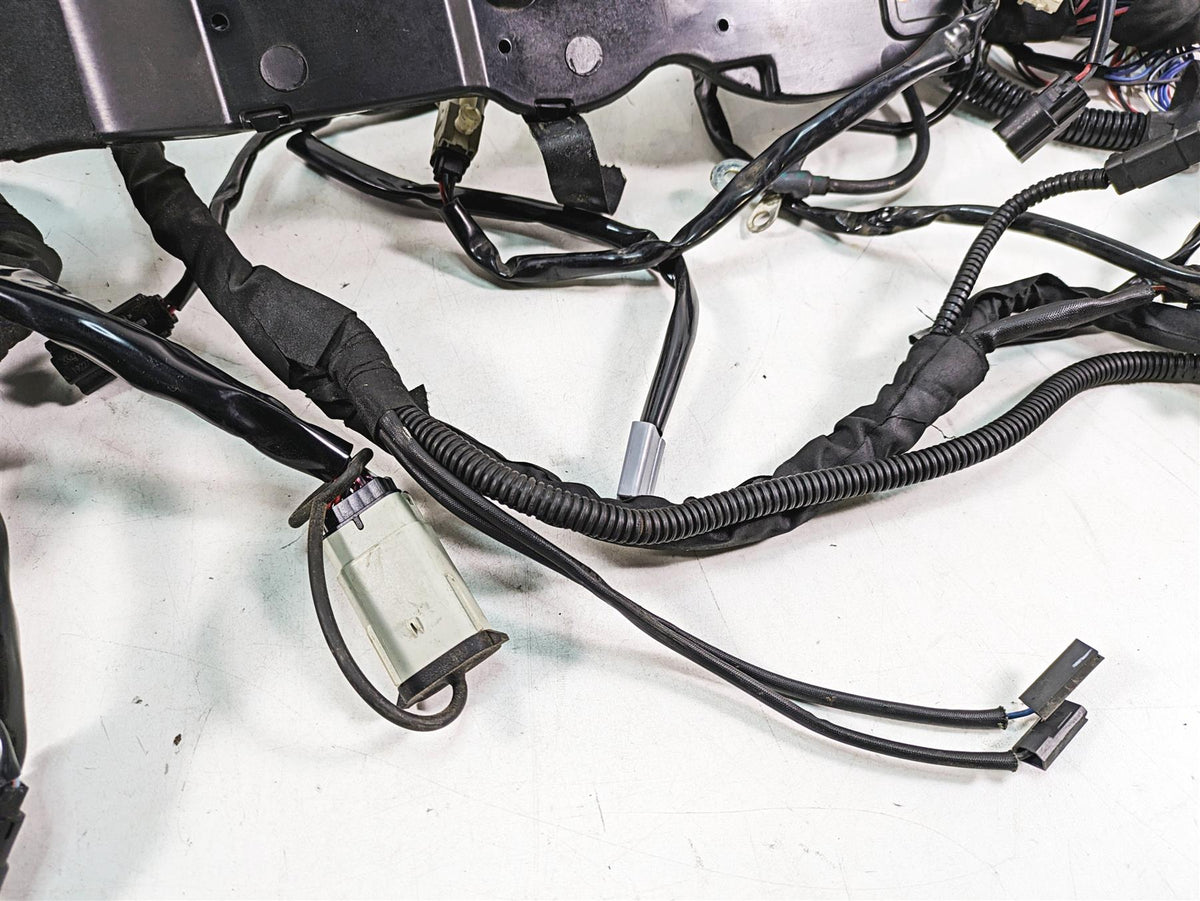 2020 Harley Touring FLHX Street Glide Main Wiring Harness Loom - Read 69201988 {{ shop.shopifyCountryName }} - Mototech271