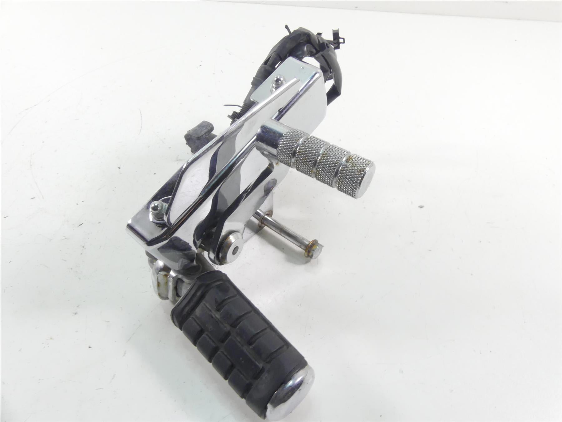 2003 Honda VTX1800 C Right Front Foot Peg + Brake Pedal 50615-MCH-C10 {{ shop.shopifyCountryName }} - Mototech271