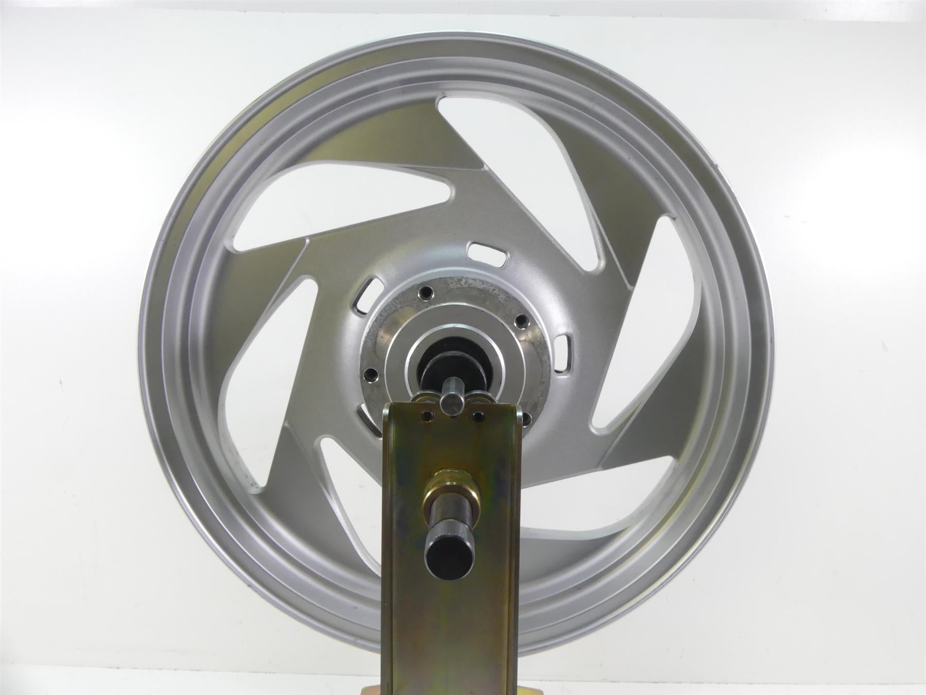 2007 Suzuki M109R VZR1800 Boulevard Straight Front Wheel Rim 18x3.5 54111-48G20- {{ shop.shopifyCountryName }} - Mototech271