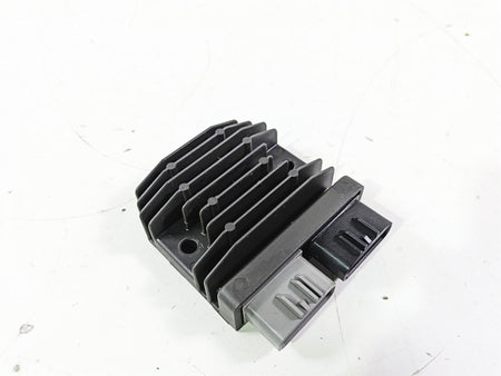 2019 Triumph Speed Triple RS 1050 Rectifier Voltage Regulator T1300675 FH020AA {{ shop.shopifyCountryName }} - Mototech271