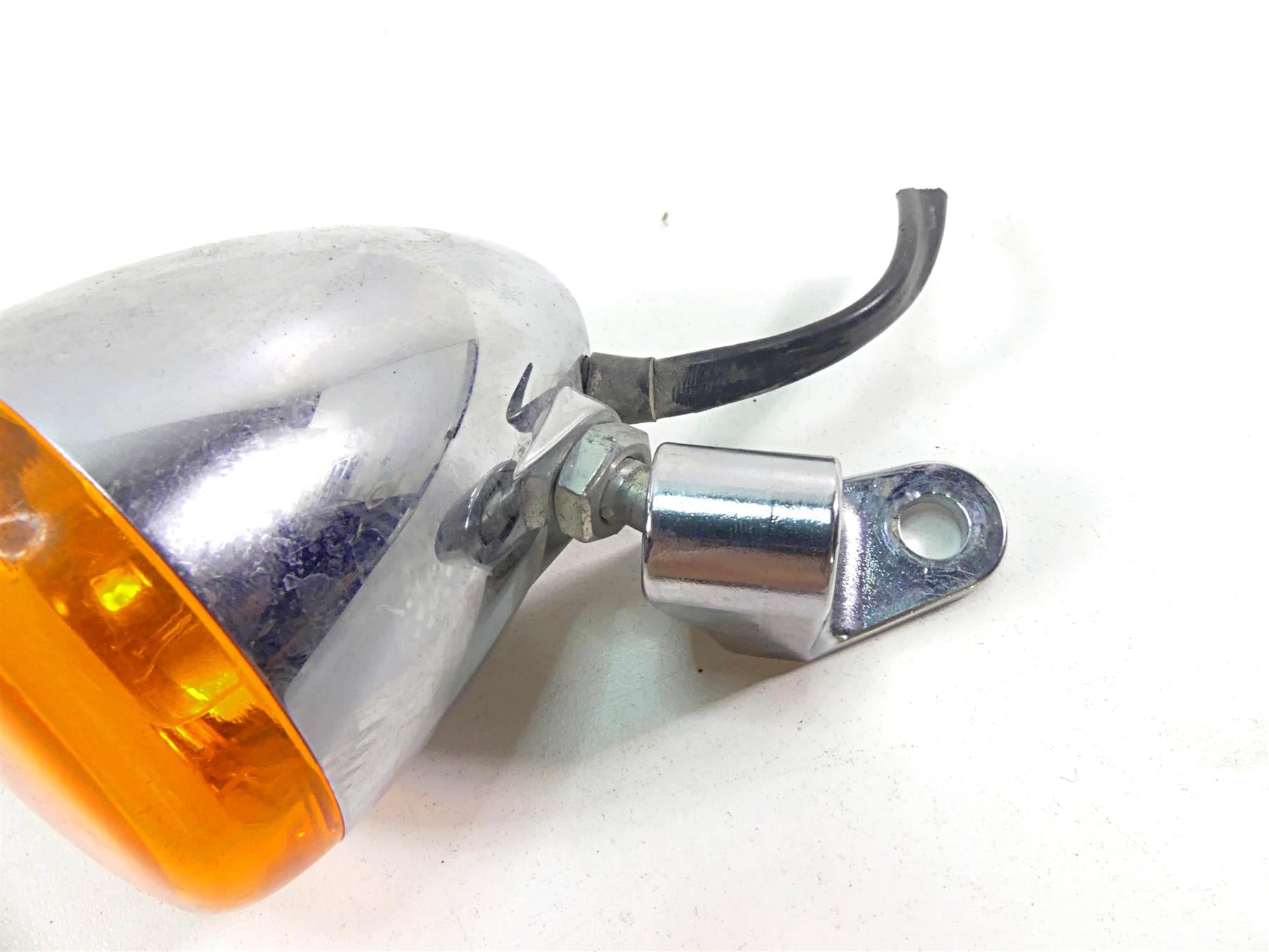 2010 Harley FXDF Dyna Fat Bob Front Left Blinker Turn Signal 68972-00 {{ shop.shopifyCountryName }} - Mototech271