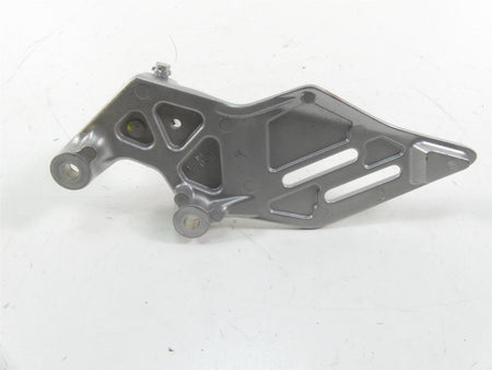 2022 Yamaha MT09 FZ09 Left Front Footpeg & Mount B7N-27442-00-00 {{ shop.shopifyCountryName }} - Mototech271