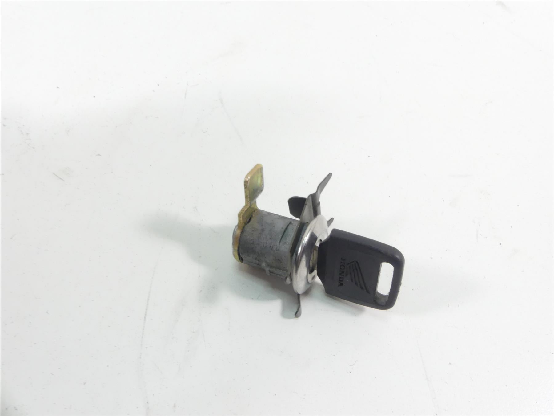 2003 Honda VT1100 C2 Shadow Sabre Ignition Switch Key Lock Set 35010-MCK-A00 {{ shop.shopifyCountryName }} - Mototech271