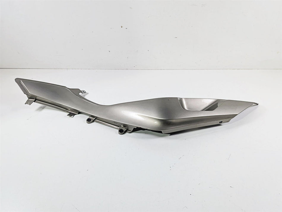 2016 BMW R1200RT RT RTW K52 Left Tail Side Cover Fairing Platinbronz 46638533567 {{ shop.shopifyCountryName }} - Mototech271