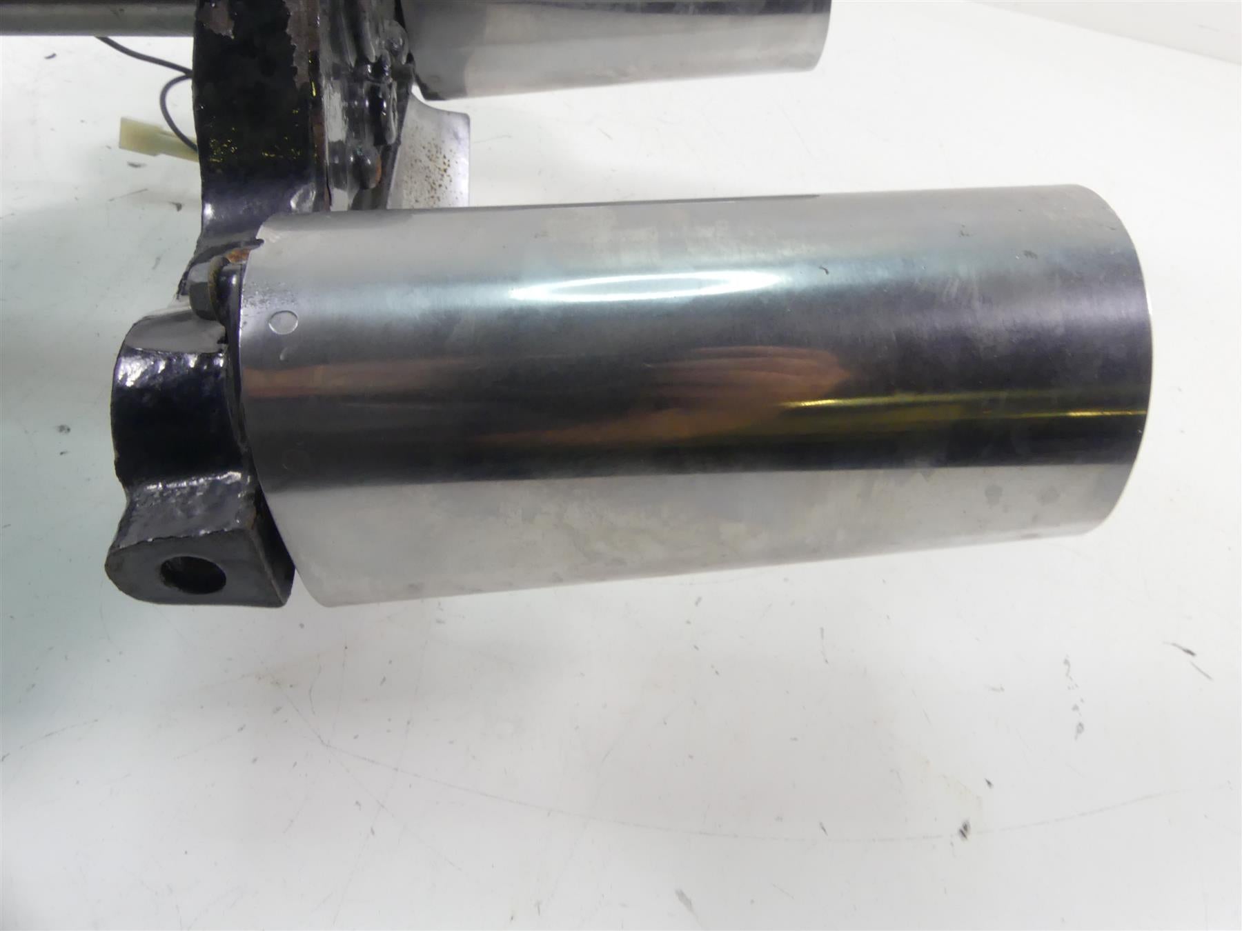 2011 Harley Touring FLTRX Road Glide Upper Lower Triple Tree Riser Set 45446-09 {{ shop.shopifyCountryName }} - Mototech271