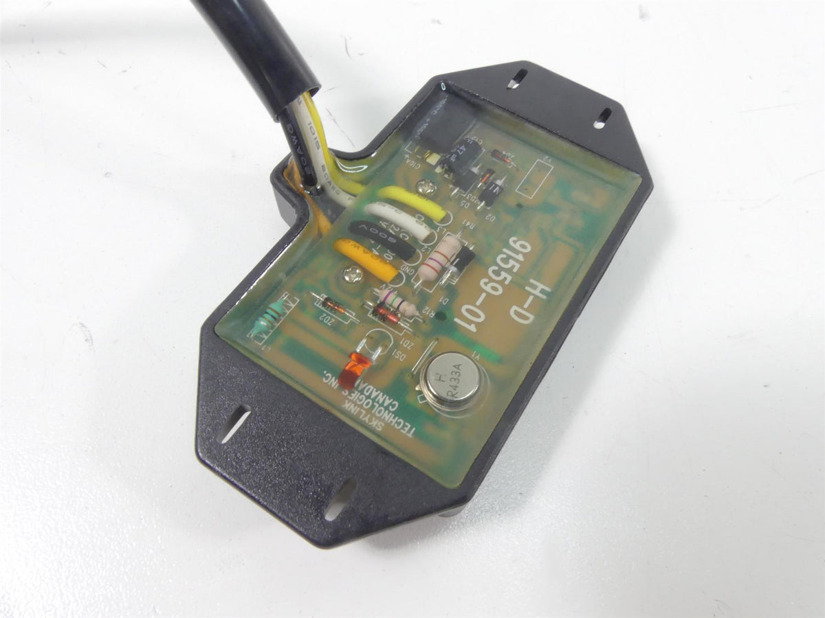 2007 Harley Touring FLHTCU SE CVO Electra Glide Garage Door Transmitter 91559-01 {{ shop.shopifyCountryName }} - Mototech271