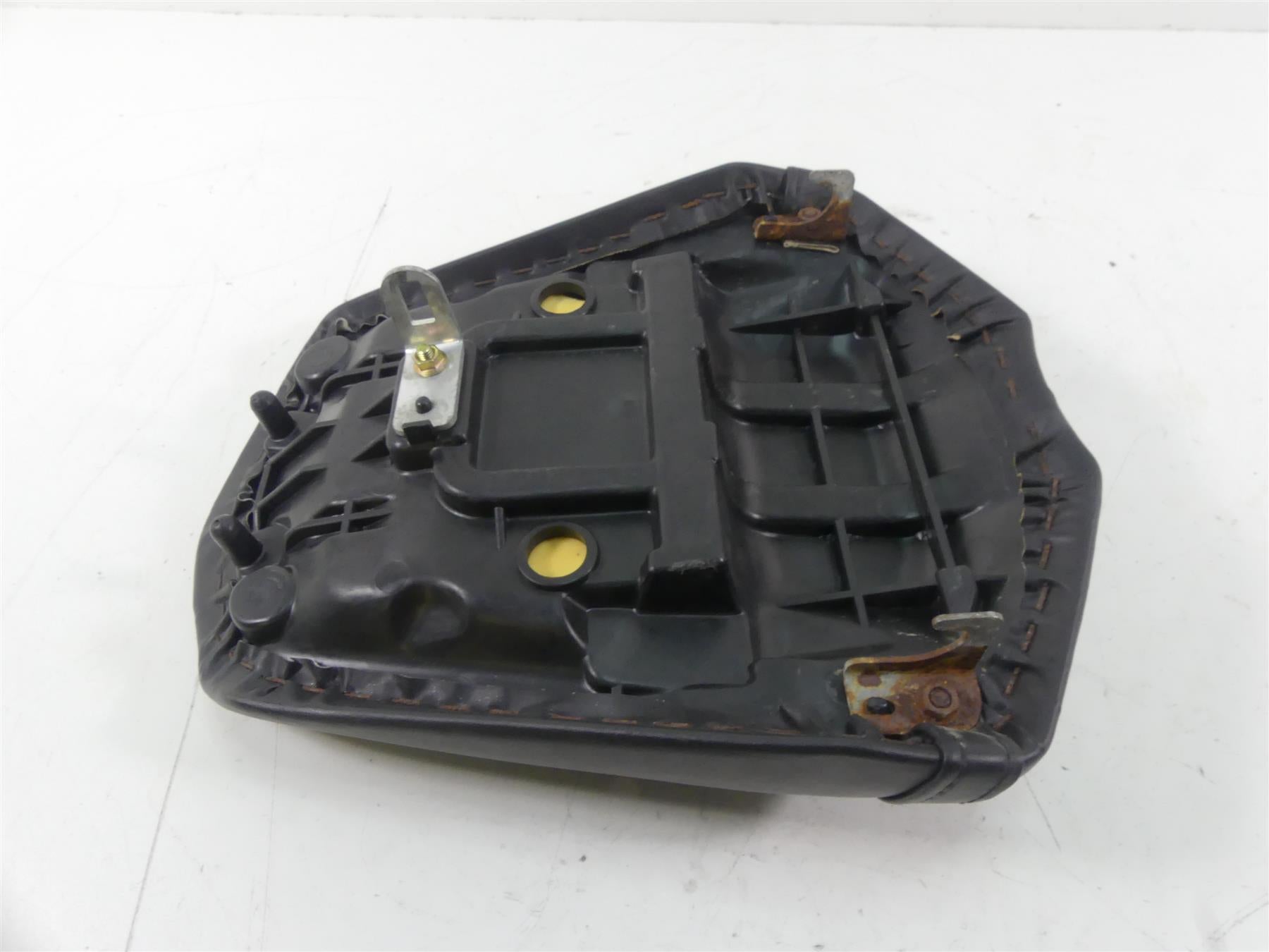 2007 Yamaha FZ1 Fazer Rear Passenger Saddle Seat -No Cuts 3C3-24750-03-00 {{ shop.shopifyCountryName }} - Mototech271