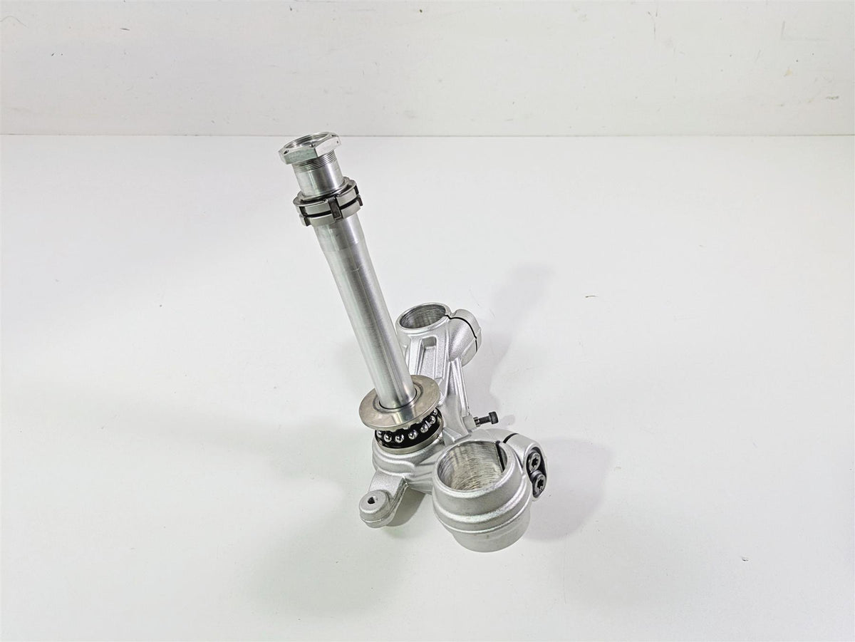 2022 BMW RnineT Pure K22 Lower Triple Tree Steering Clamp 31428558481 {{ shop.shopifyCountryName }} - Mototech271
