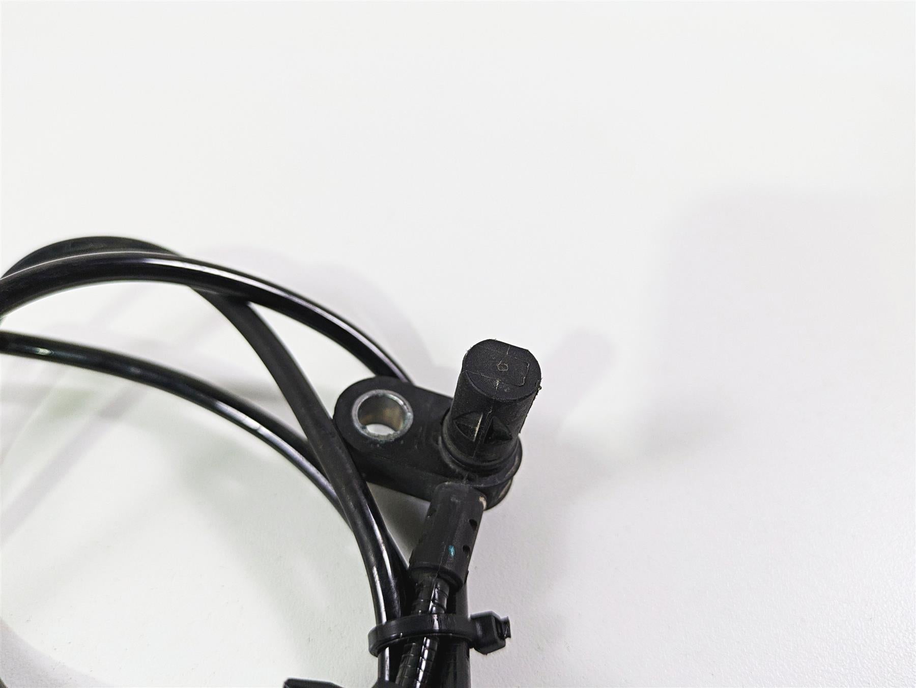2019 BMW R1250RT K52 Front Abs Brake Wheel Speed Sensor 34528551611 34529443105 {{ shop.shopifyCountryName }} - Mototech271