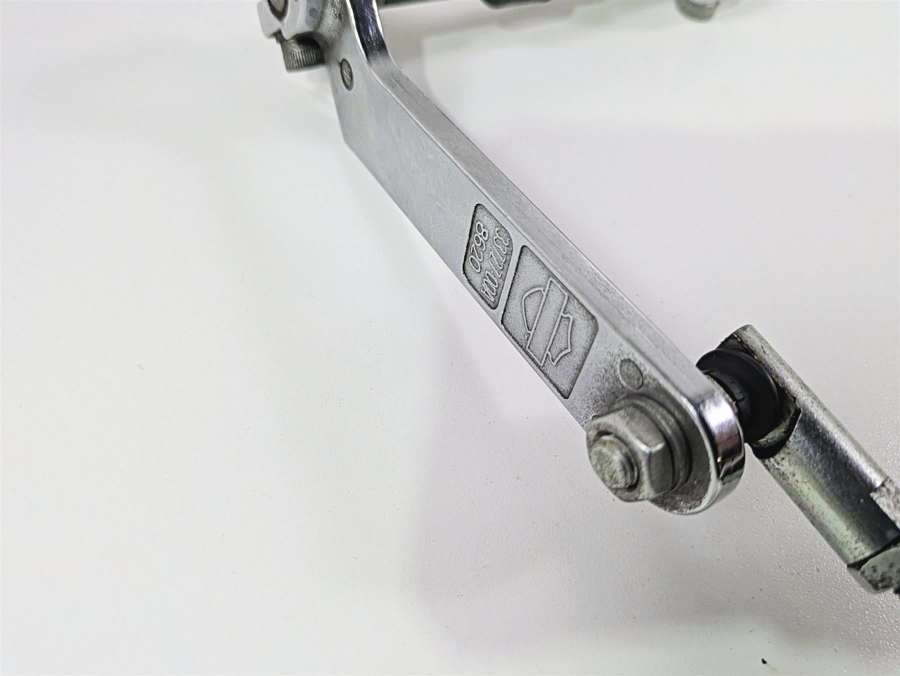 2016 Harley Touring FLHR Road King Gear Shift Lever Shifter Set 33895-82E {{ shop.shopifyCountryName }} - Mototech271