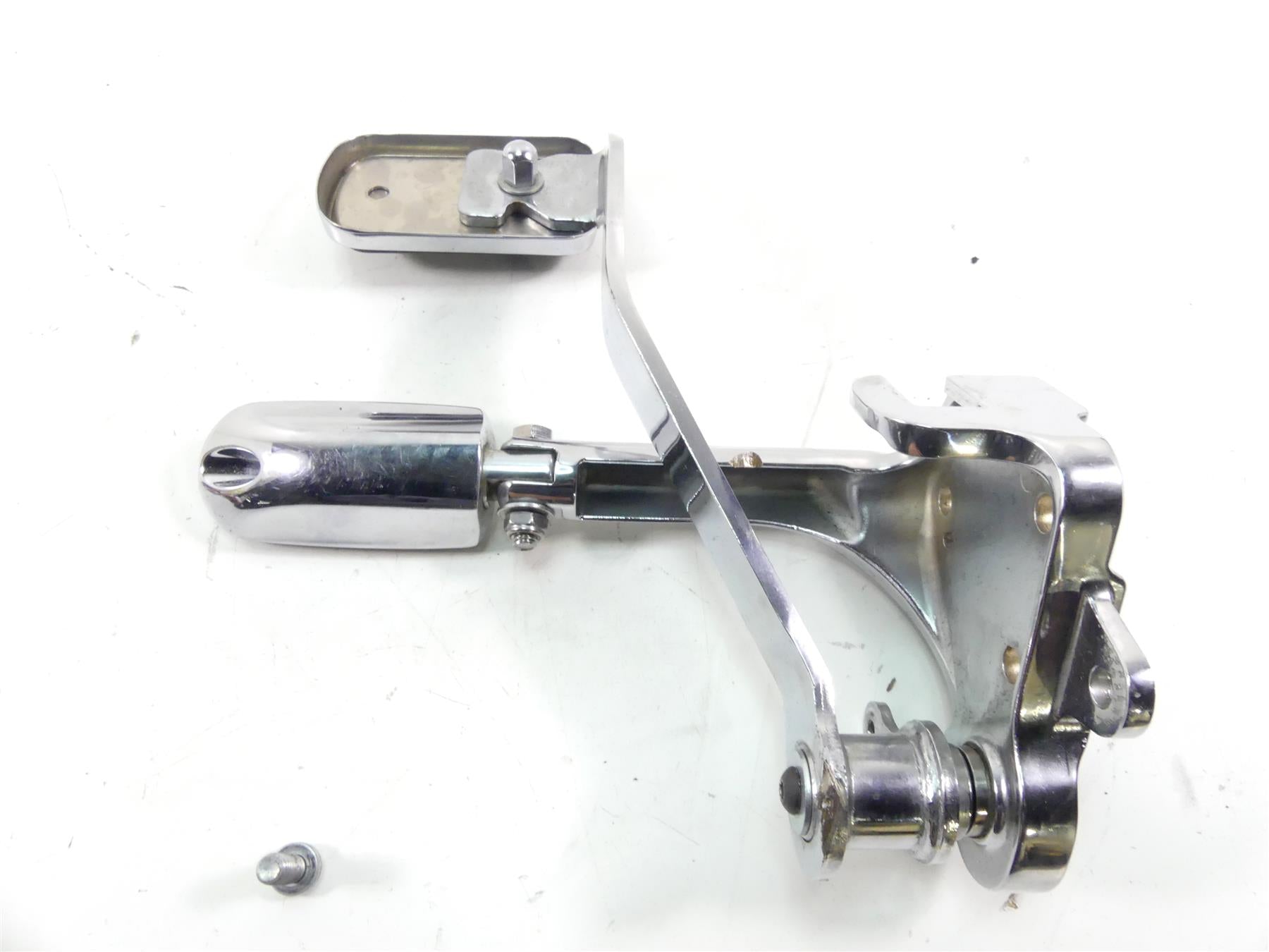 2017 Harley Softail FXSB Breakout Front Right Chrome Footpeg & Br Pedal 42508-11 {{ shop.shopifyCountryName }} - Mototech271