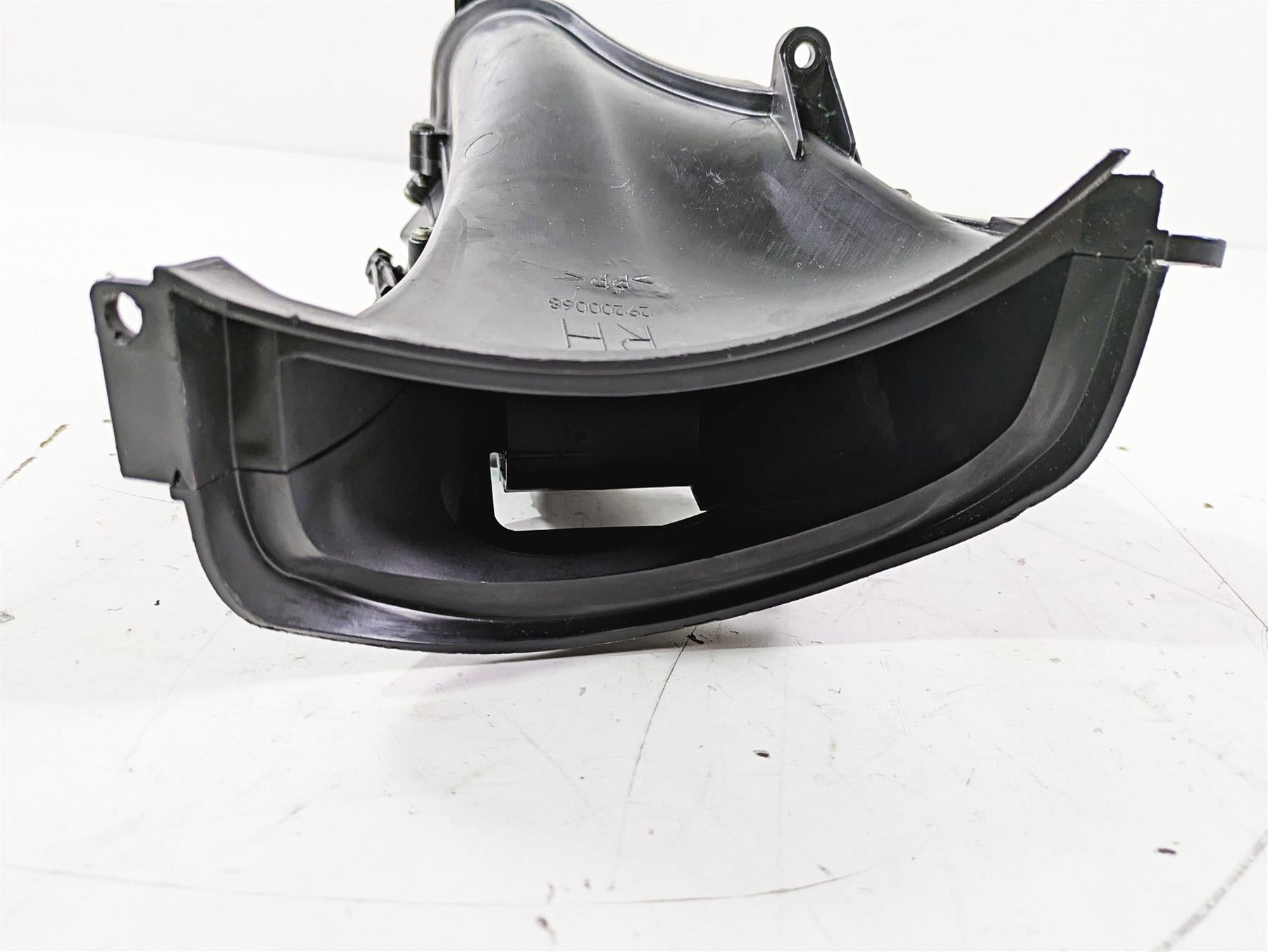 2016 Harley Touring FLTRX Road Glide Right Air Duct Vent Part READ 29200067 {{ shop.shopifyCountryName }} - Mototech271