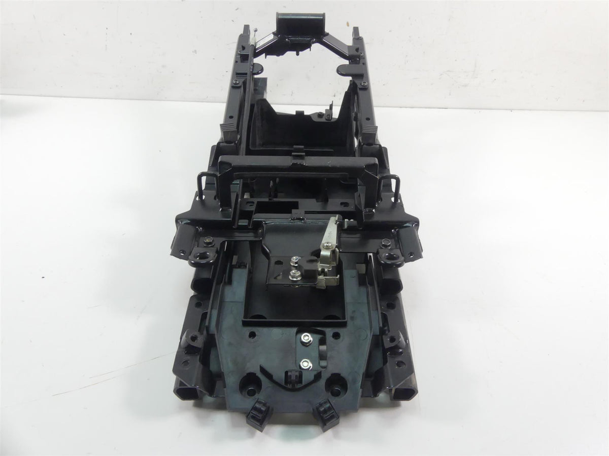2008 Yamaha FZ1 Fazer Subframe Sub Frame & Inner Fender 2D1-21190-01-P0 {{ shop.shopifyCountryName }} - Mototech271