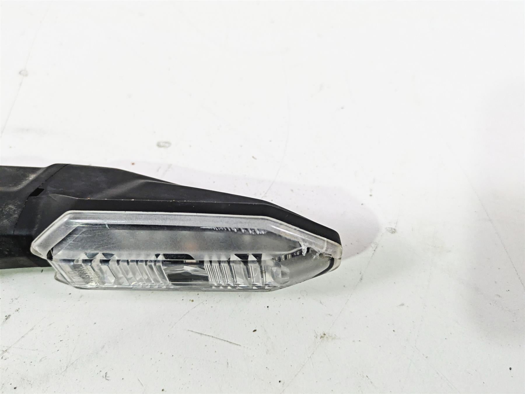 2024 Kawasaki ZX6R ZX636 Ninja Rear Right Blinker Turn Signal - Read 23037-0551 {{ shop.shopifyCountryName }} - Mototech271