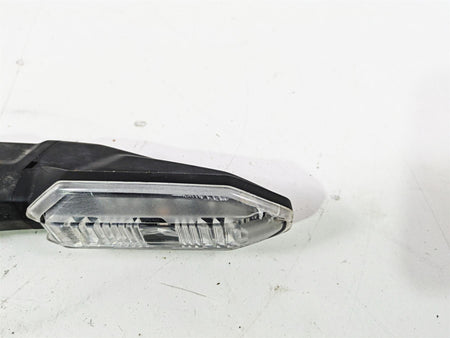 2024 Kawasaki ZX6R ZX636 Ninja Rear Right Blinker Turn Signal - Read 23037-0551 {{ shop.shopifyCountryName }} - Mototech271