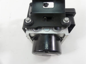 2016 Moto Guzzi V7 II Special 750 Abs Brake Pump Control Module 2D000101