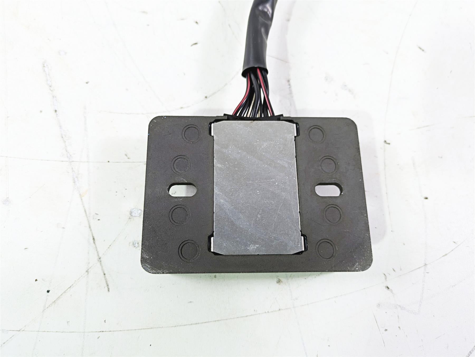 2016 Suzuki GSXR1000 Rectifier Voltage Regulator SH811AA 32800-47H00 {{ shop.shopifyCountryName }} - Mototech271