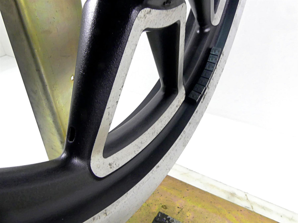 2014 Harley FXDL Dyna Low Rider Front Wheel Rim 19x2.5 - Ding 43300280 {{ shop.shopifyCountryName }} - Mototech271