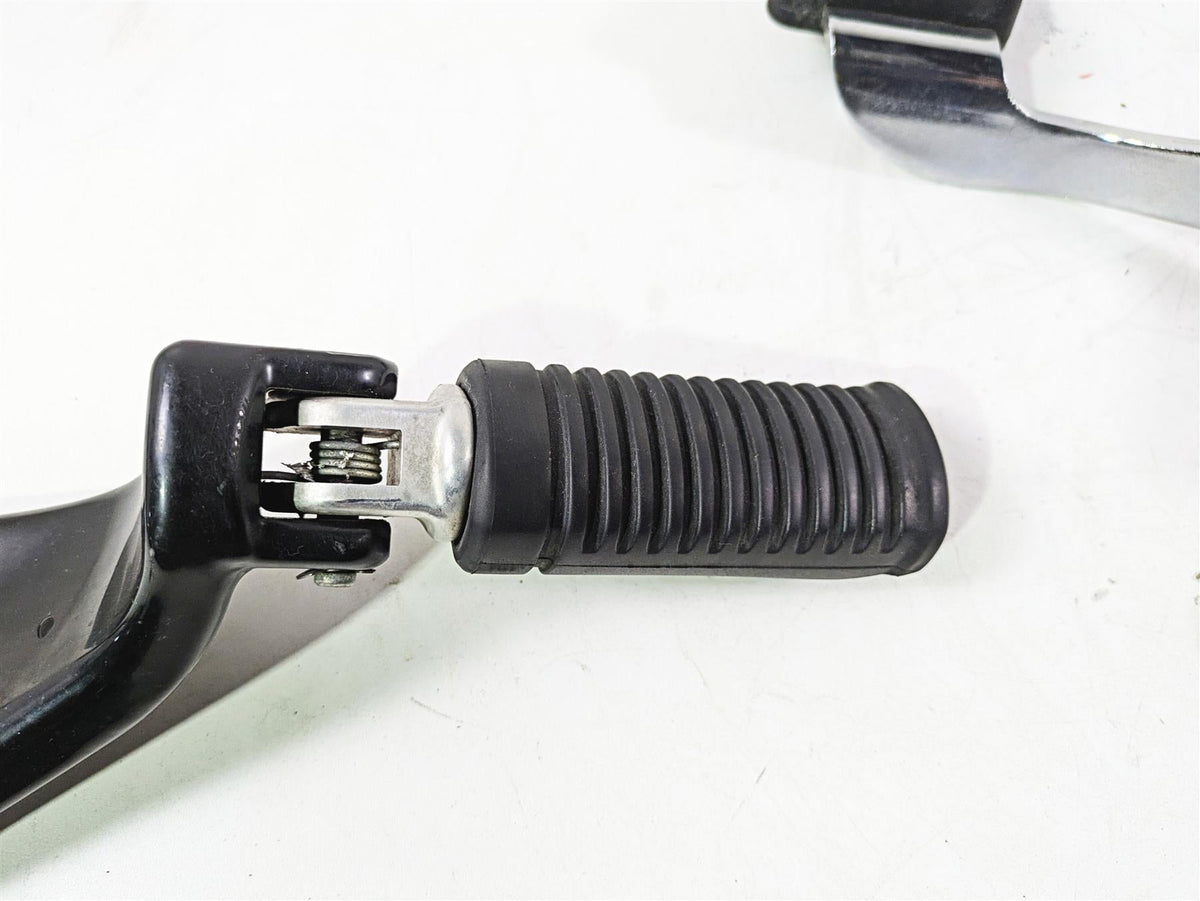 2018 Harley FXBR Softail Breakout Right Footpeg + Mount & Brake Pedal 50500746 {{ shop.shopifyCountryName }} - Mototech271