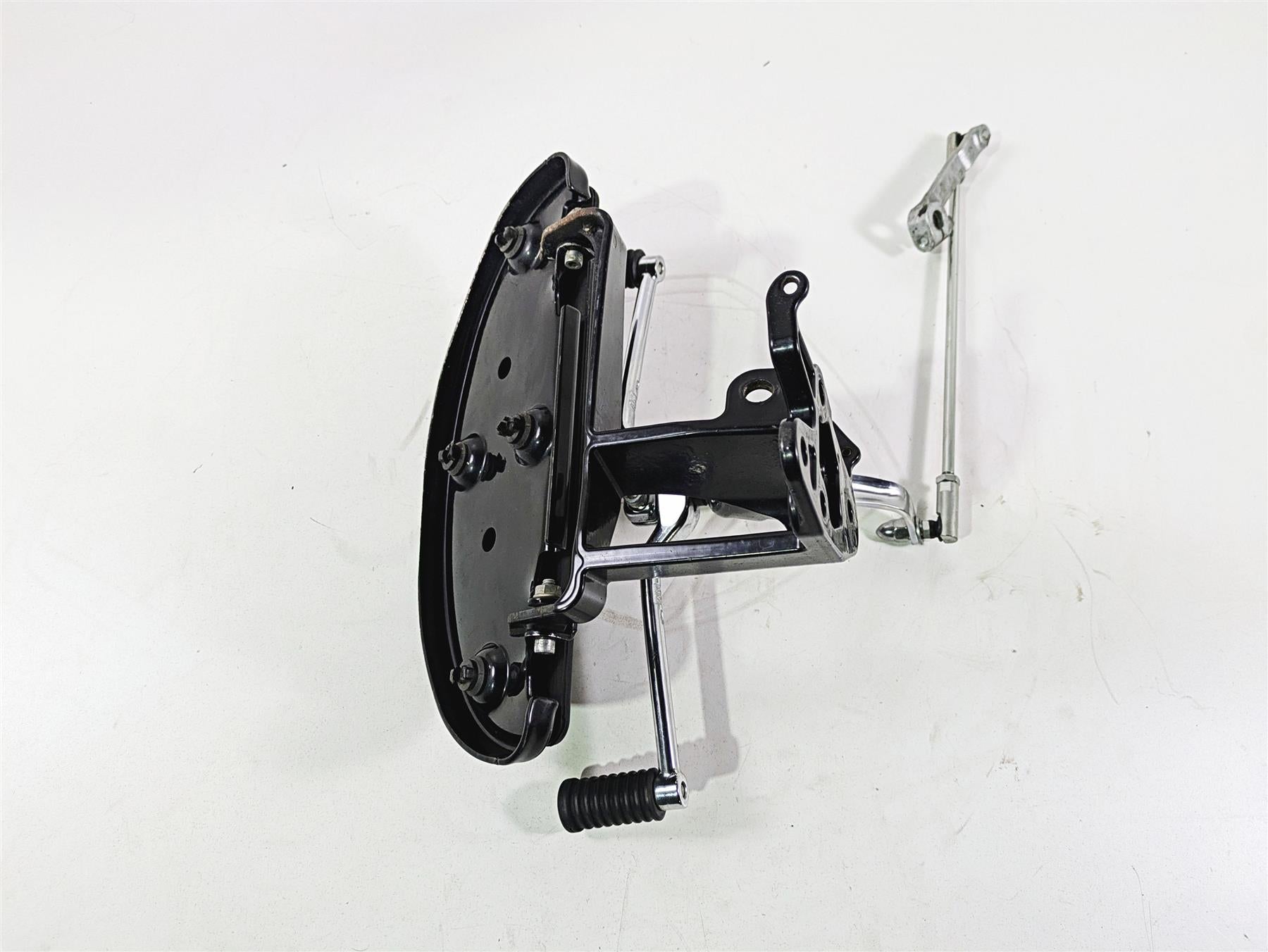 2014 Harley FLS Softail Slim Left Front Floorboard & Shifter 33630-07A 33895-82E {{ shop.shopifyCountryName }} - Mototech271