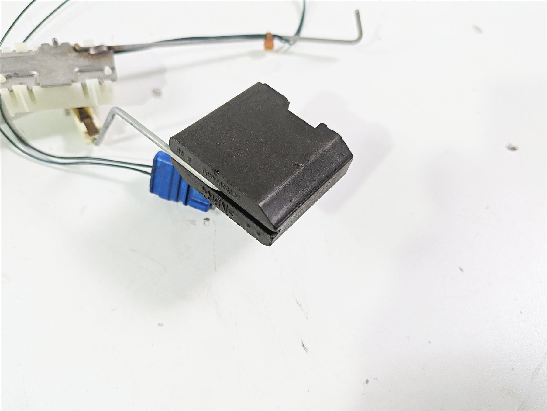 2010 BMW R1200GS K25 Fuel Gas Petrol Level Sensor 16148554065 {{ shop.shopifyCountryName }} - Mototech271