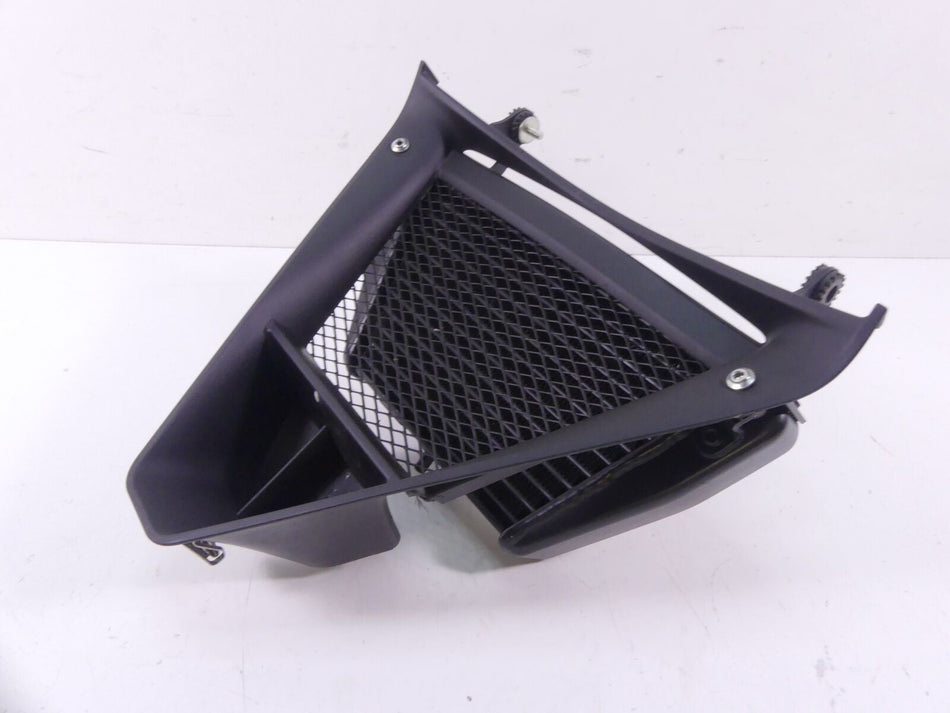 2013 Mv Agusta F4RR Oil Cooler Radiator Lines & Cover 8000B4882 {{ shop.shopifyCountryName }} - Mototech271