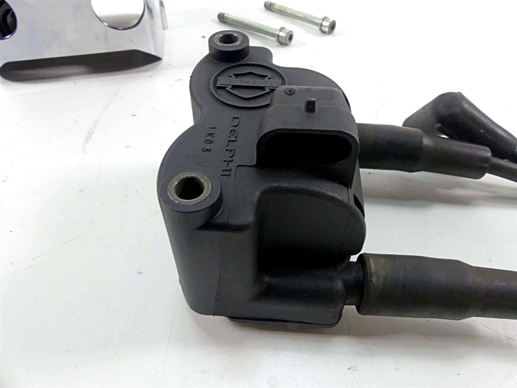 2002 Harley FLSTCI Softail Heritage Ignition Coil & Chrome Cover 31743-01 {{ shop.shopifyCountryName }} - Mototech271