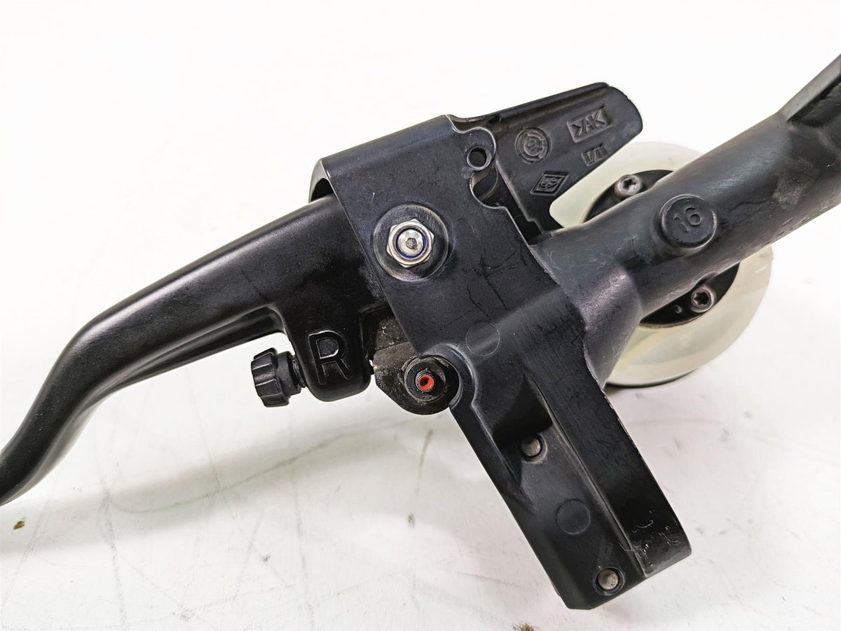 2007 BMW R1200GS K255 Adv Front Brake Master Cylinder D=16mm 32727727025 {{ shop.shopifyCountryName }} - Mototech271