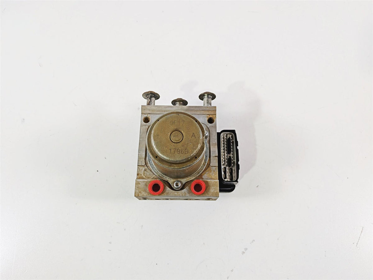 2020 Honda Talon SXS1000 S2R 1000R Vsa Modulator Abs Pump 57110-HL6-A01 {{ shop.shopifyCountryName }} - Mototech271