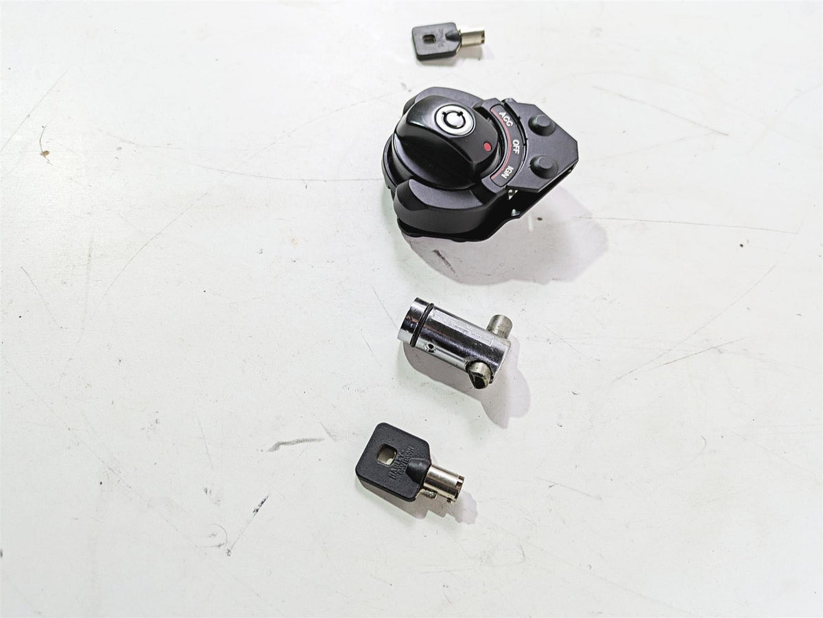 2010 Harley VRSCF Muscle Rod Ignition Switch Key Steering Lock Set 70020-05 {{ shop.shopifyCountryName }} - Mototech271