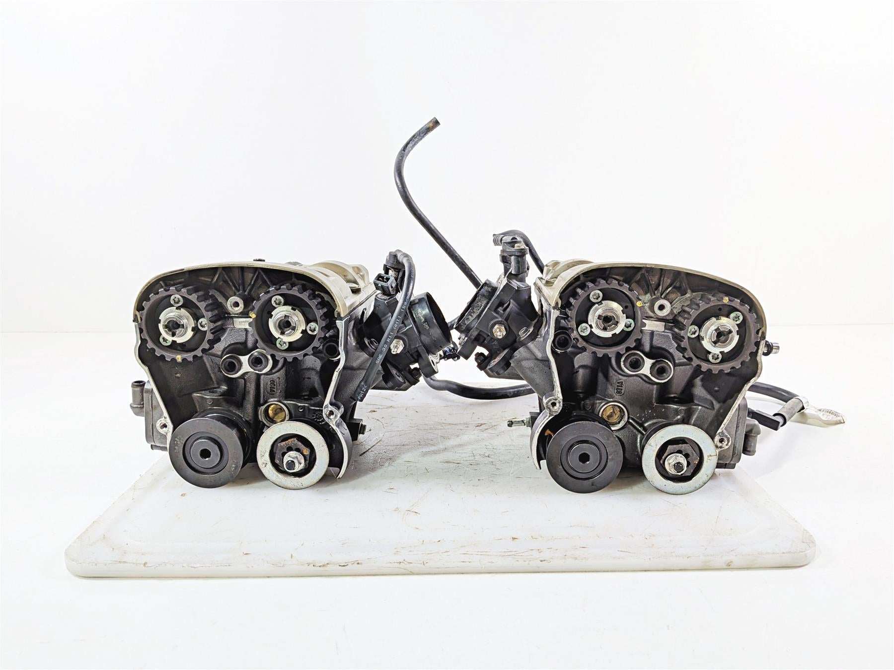 2016 Ducati Hypermotard 939 SP Front Rear Cylinder Head Set 30124081A 30124071B-Mototech271