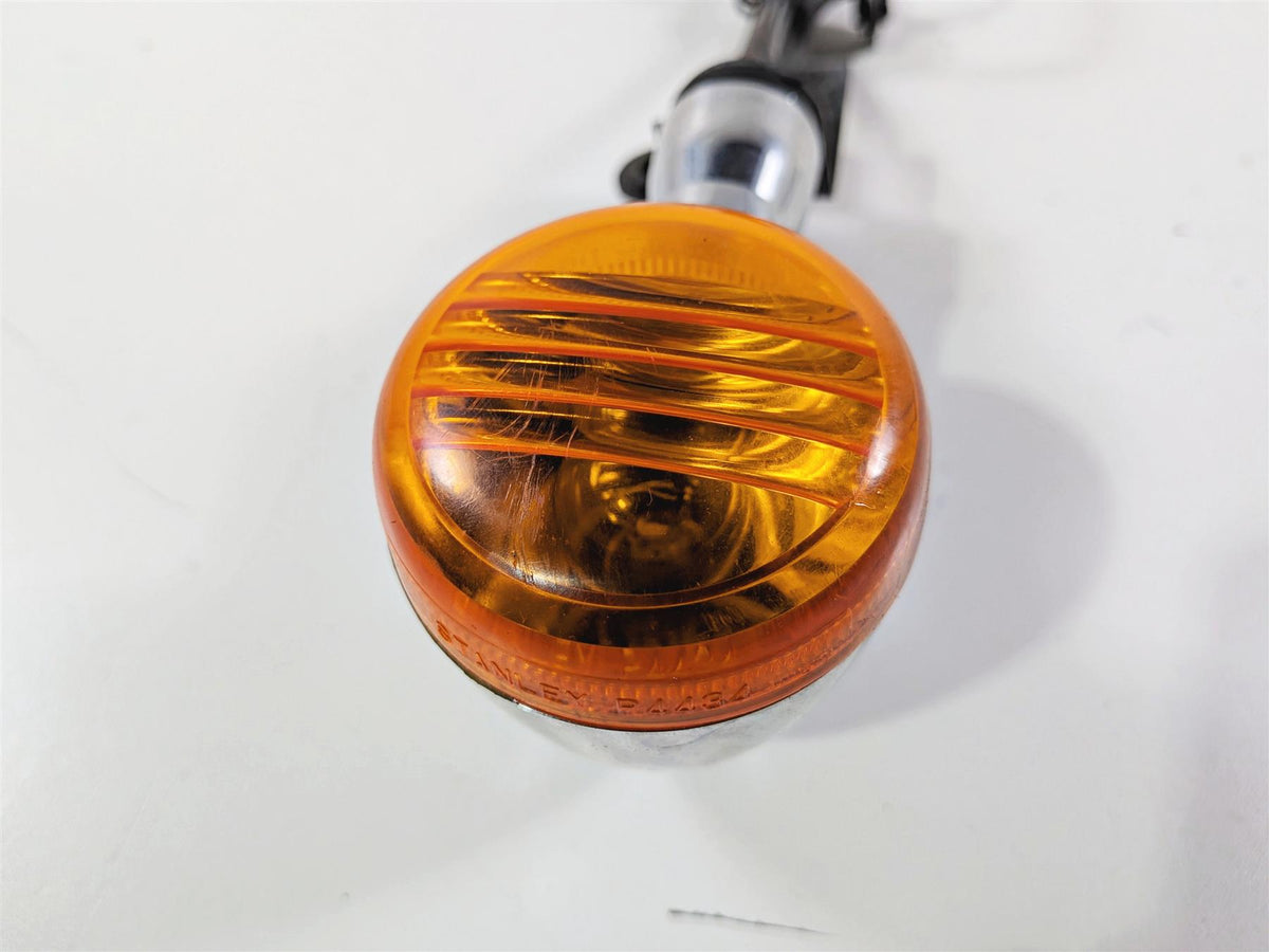 2006 Suzuki VL800 C50 Boulevard Front Blinkers & Mount Bar 35601-41FB1 {{ shop.shopifyCountryName }} - Mototech271