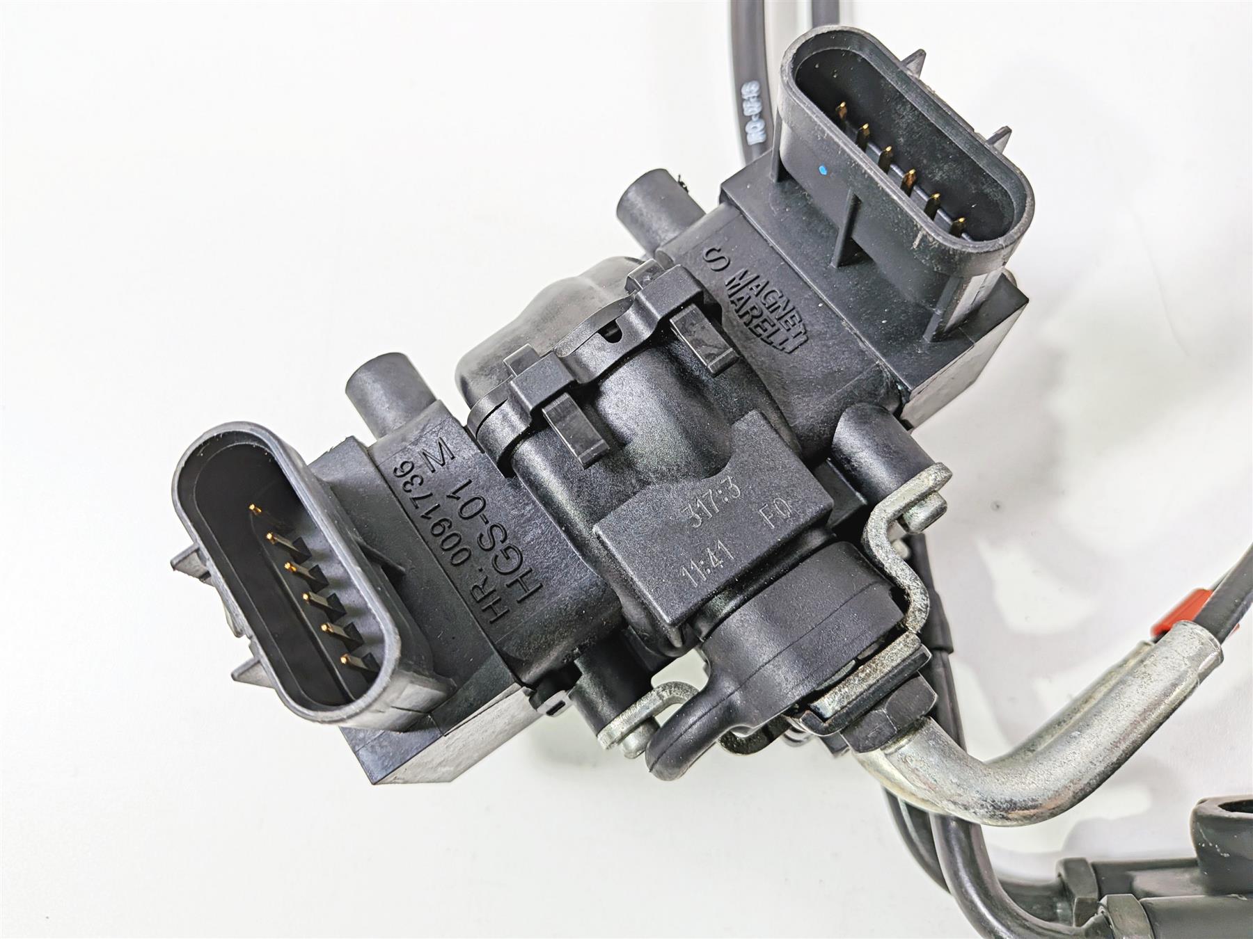 2014 Aprilia RSV4 RR Factory Throttle & Acceleration Position Sensor B044414 {{ shop.shopifyCountryName }} - Mototech271